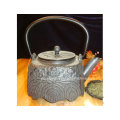 Embossed Cast Iron Teapot 0.7L